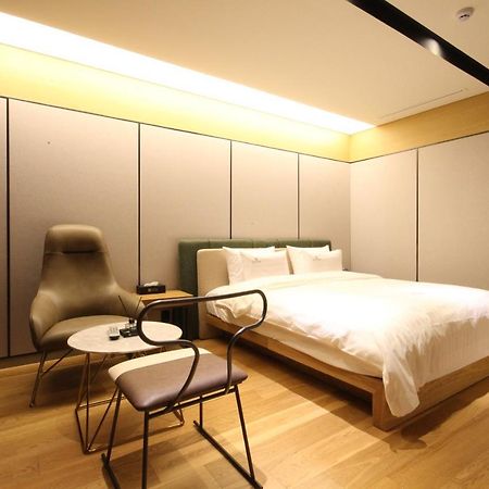ג'אונג'ו Hotel Eco Stay מראה חיצוני תמונה