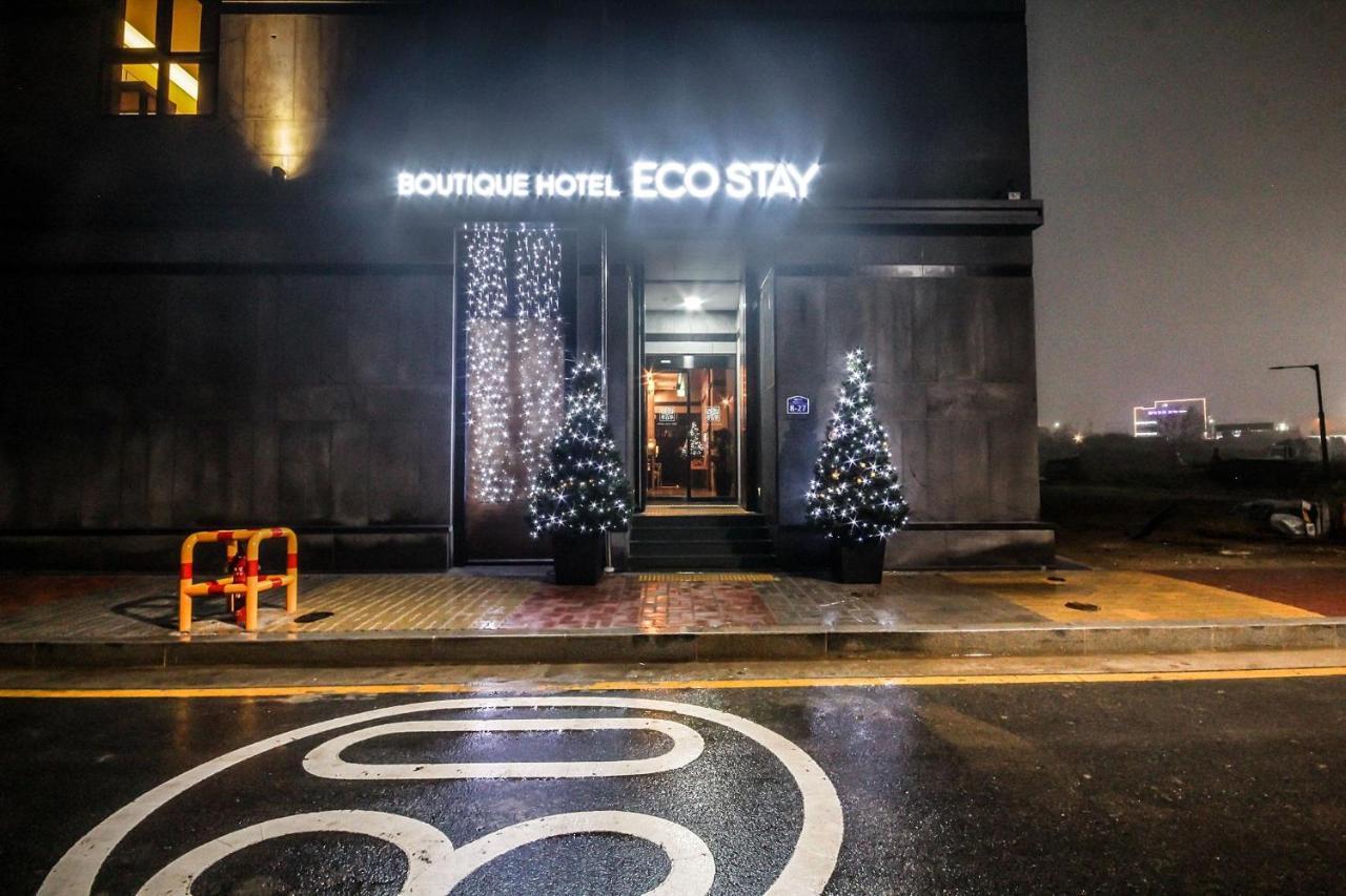 ג'אונג'ו Hotel Eco Stay מראה חיצוני תמונה