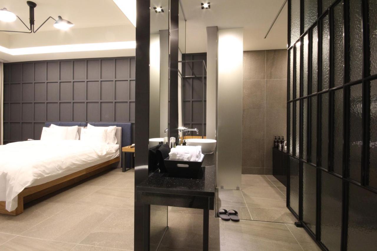 ג'אונג'ו Hotel Eco Stay מראה חיצוני תמונה