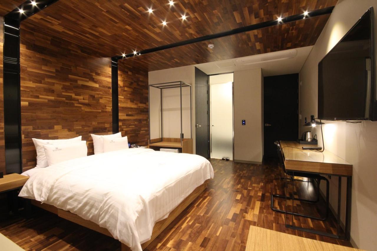 ג'אונג'ו Hotel Eco Stay מראה חיצוני תמונה