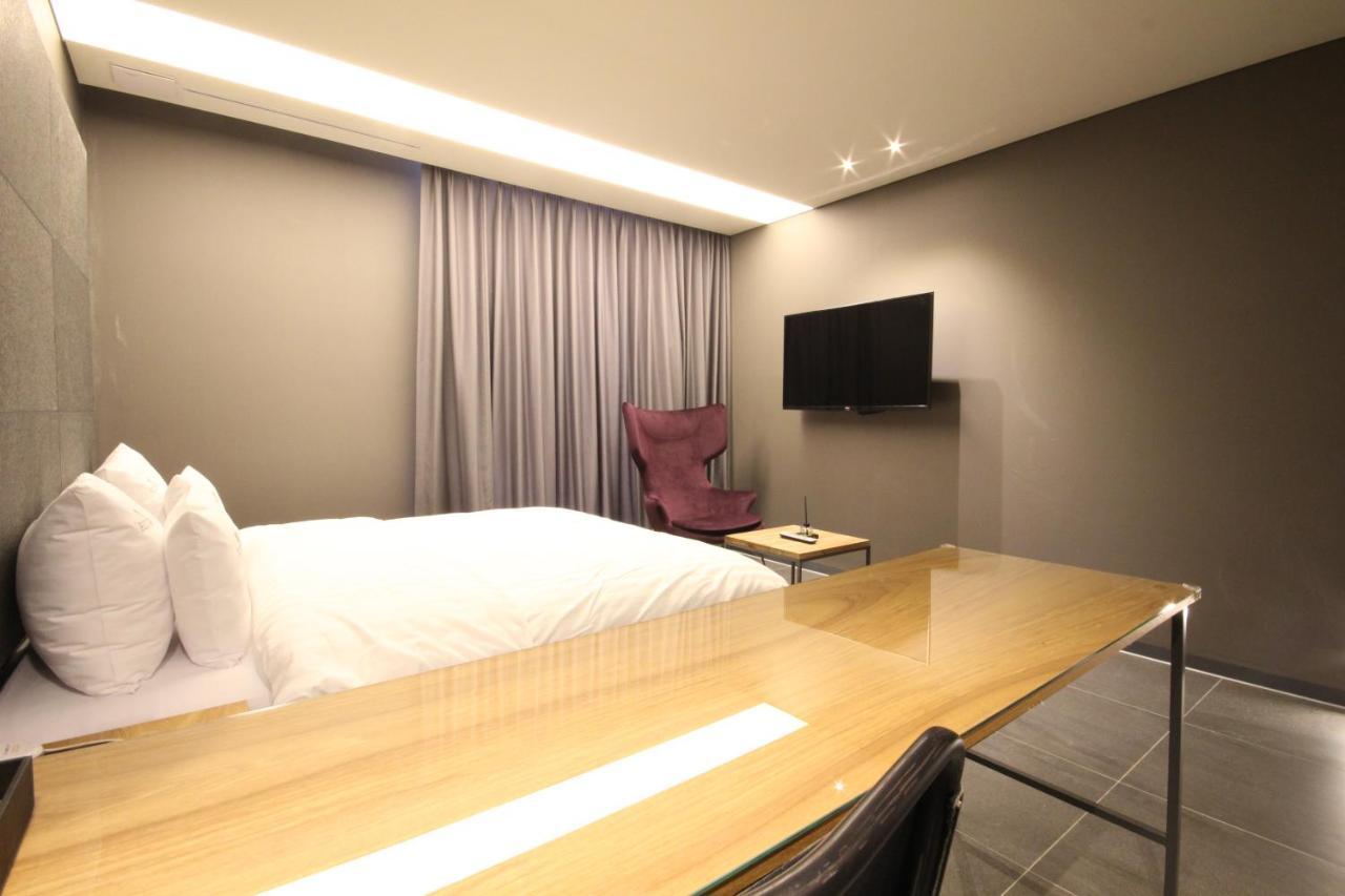 ג'אונג'ו Hotel Eco Stay מראה חיצוני תמונה