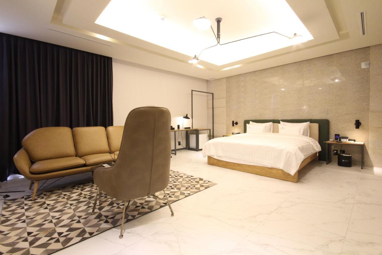 ג'אונג'ו Hotel Eco Stay מראה חיצוני תמונה