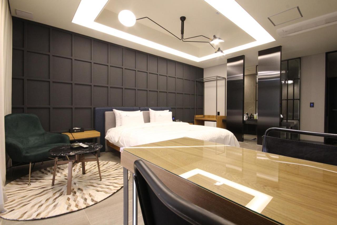 ג'אונג'ו Hotel Eco Stay מראה חיצוני תמונה