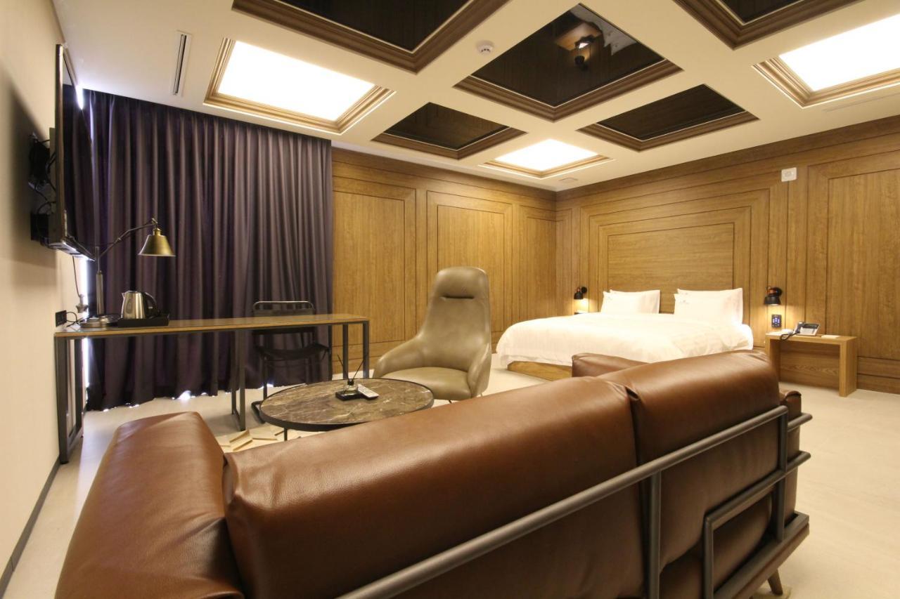 ג'אונג'ו Hotel Eco Stay מראה חיצוני תמונה