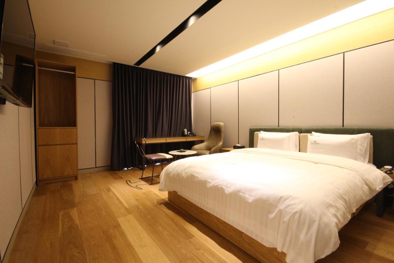 ג'אונג'ו Hotel Eco Stay מראה חיצוני תמונה